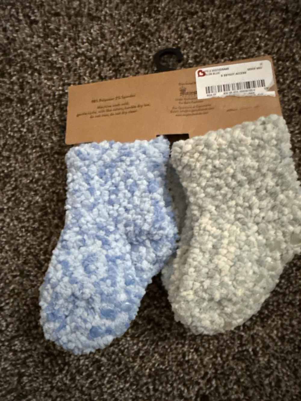 Born Baby Fuzzy Gripper Socks 4 Pairs 0-12 Months NWT